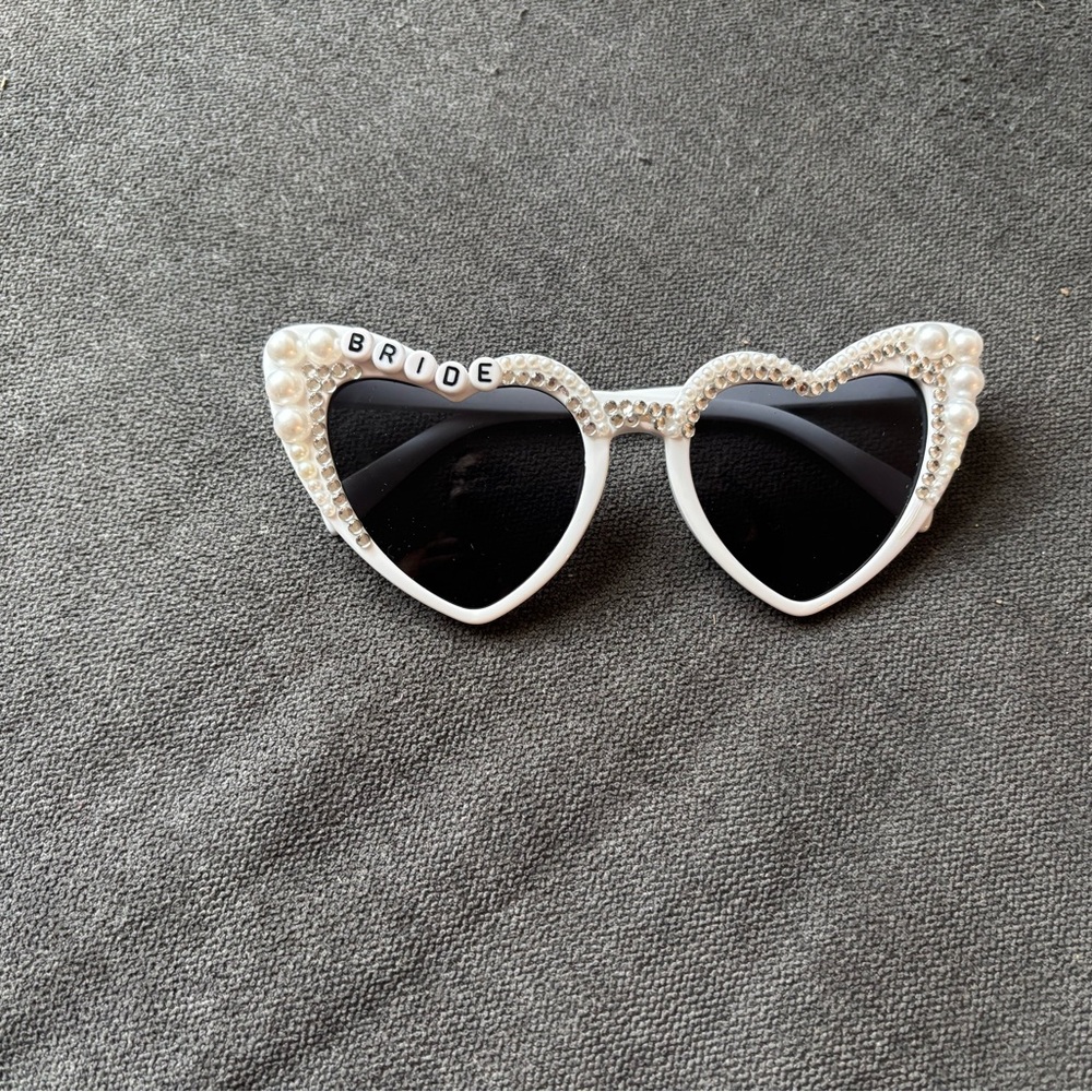 White Bride Cat-Eye Sunglasses